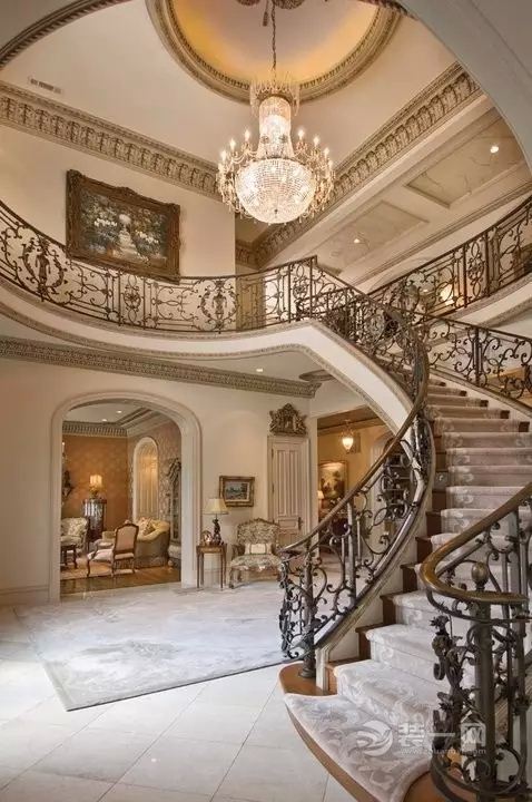 别墅装修不能因楼梯掉档次 这些帅气楼梯体现豪宅气质